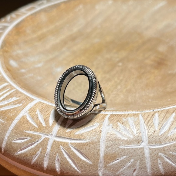 Origami Owl Silver Vintage Living Locket Ring - Size 8 - Picture 4 of 14